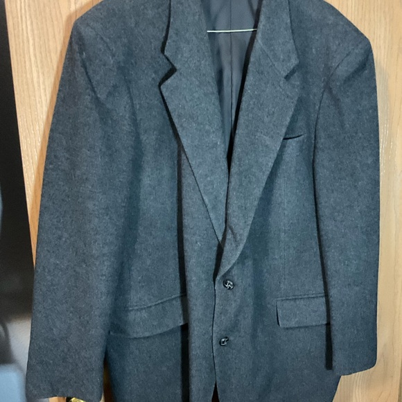 Foreman & Clark Charcoal Gray Cashmere Blend two Button Overcoat Size: R46/40 - Picture 3 of 8